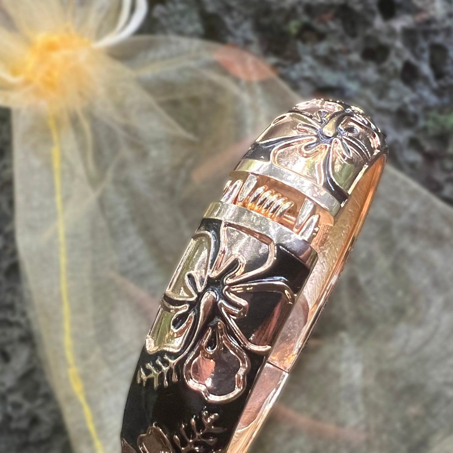 NEW! Puanani Hibiscus Flower Bangle Set of 2